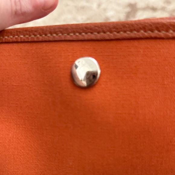 Pre owned Hermes Orange Garden Party MM tote with Hermes silk twilly - Picture 2 of 16